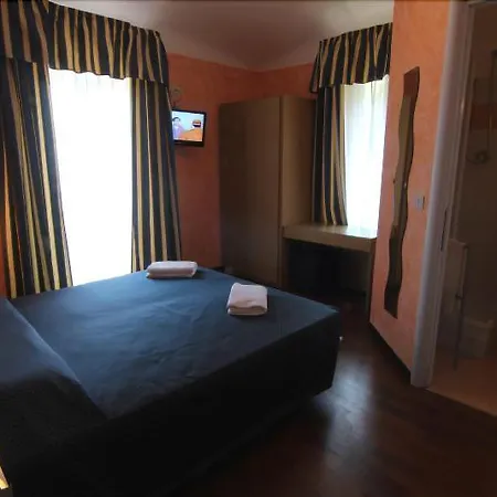 Adele Hotel