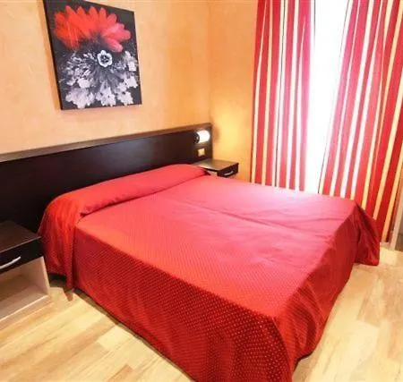 Adele Hotel 3*
