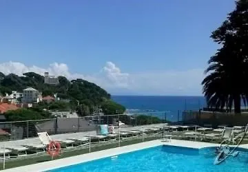 ​​阿黛尔别墅酒店